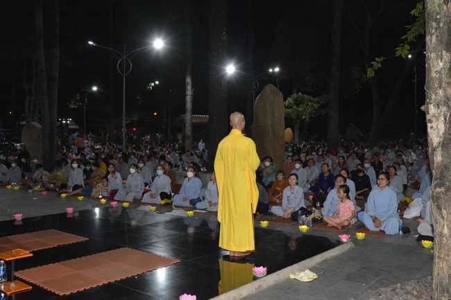 Prostrating the names Bodhisattva Avalokitesvara