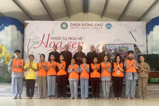 Last day of Summer Retreat 2022 at Dong Cao Pagoda