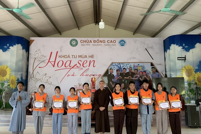 Last day of Summer Retreat 2022 at Dong Cao Pagoda