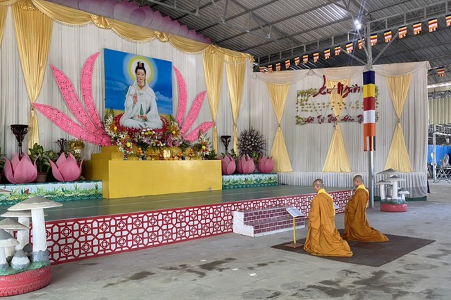 The birthday of Bodhisattva Avalokitesvara at Cambodia Hoằng Pháp Pagoda