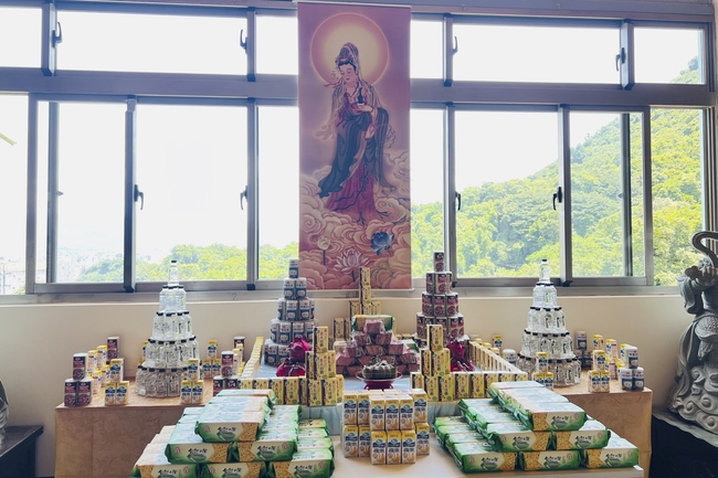 Assembly for anniversary Bodhisattva Avalokitesvara at Linh An Pagoda