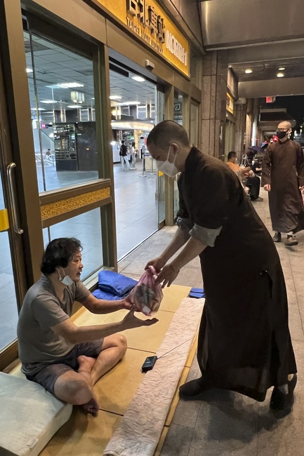 Assembly for anniversary Bodhisattva Avalokitesvara at Linh An Pagoda