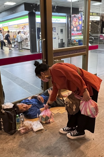Assembly for anniversary Bodhisattva Avalokitesvara at Linh An Pagoda