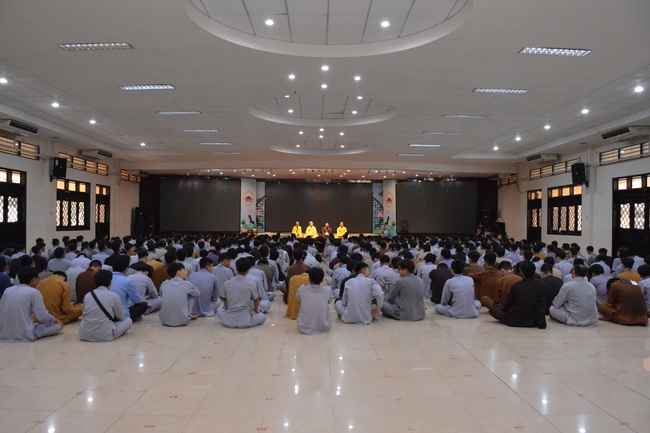 The first day of Summer Retreat 2022 at Hoang Phap Pagoda