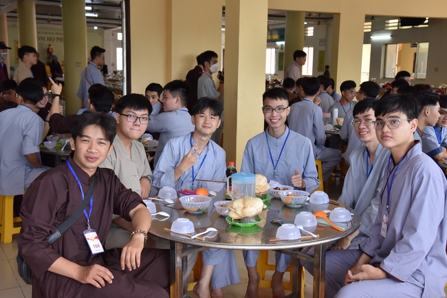 The first day of Summer Retreat 2022 at Hoang Phap Pagoda
