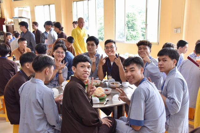 The first day of Summer Retreat 2022 at Hoang Phap Pagoda