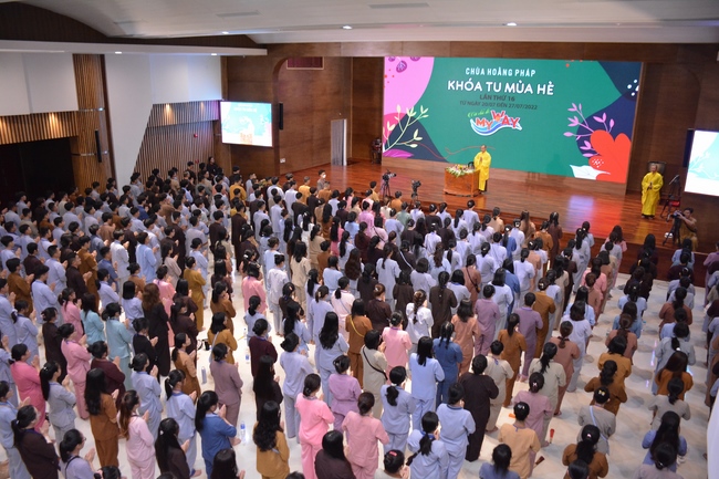 The first day of Summer Retreat 2022 at Hoang Phap Pagoda