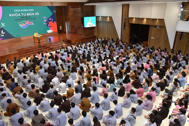 The first day of Summer Retreat 2022 at Hoang Phap Pagoda