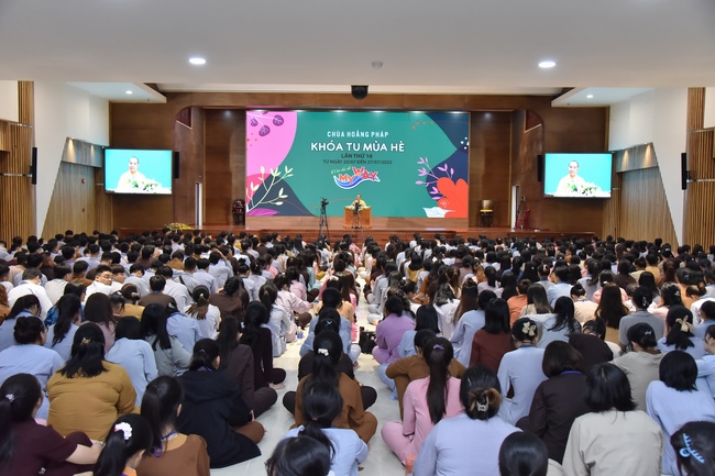 The first day of Summer Retreat 2022 at Hoang Phap Pagoda