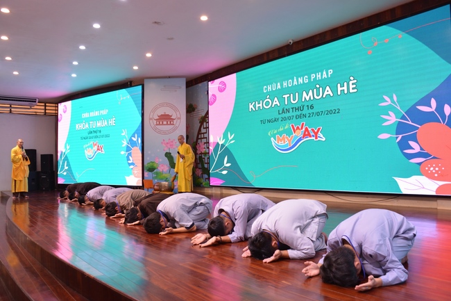 The first day of Summer Retreat 2022 at Hoang Phap Pagoda