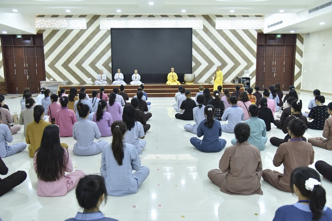 The first day of Summer Retreat 2022 at Hoang Phap Pagoda