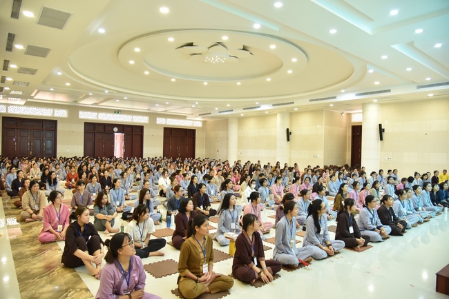 The first day of Summer Retreat 2022 at Hoang Phap Pagoda