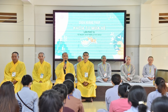 The first day of Summer Retreat 2022 at Hoang Phap Pagoda