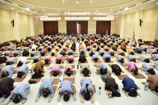 The first day of Summer Retreat 2022 at Hoang Phap Pagoda