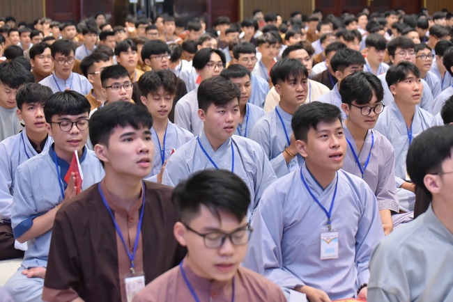 Second day of Summer Retreat 2022 at Hoang Phap Pagoda