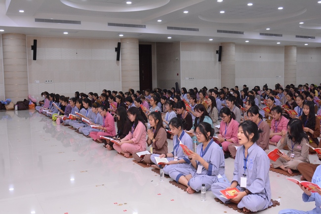 Second day of Summer Retreat 2022 at Hoang Phap Pagoda