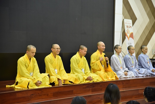Second day of Summer Retreat 2022 at Hoang Phap Pagoda