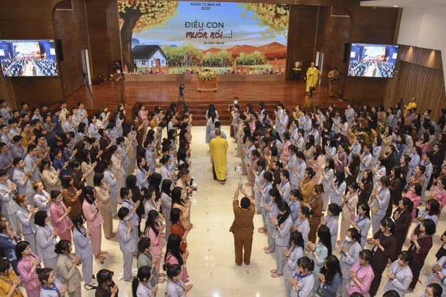 Third day of Summer Retreat 2022 at Hoang Phap Pagoda