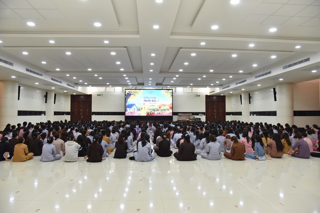 Third day of Summer Retreat 2022 at Hoang Phap Pagoda