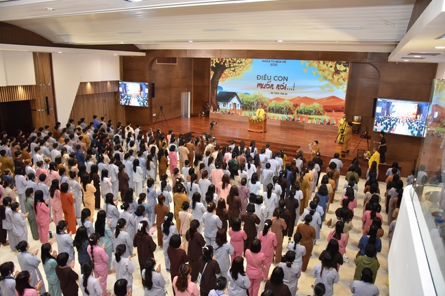 Third day of Summer Retreat 2022 at Hoang Phap Pagoda