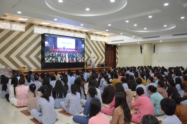 Third day of Summer Retreat 2022 at Hoang Phap Pagoda
