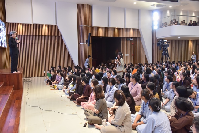Third day of Summer Retreat 2022 at Hoang Phap Pagoda