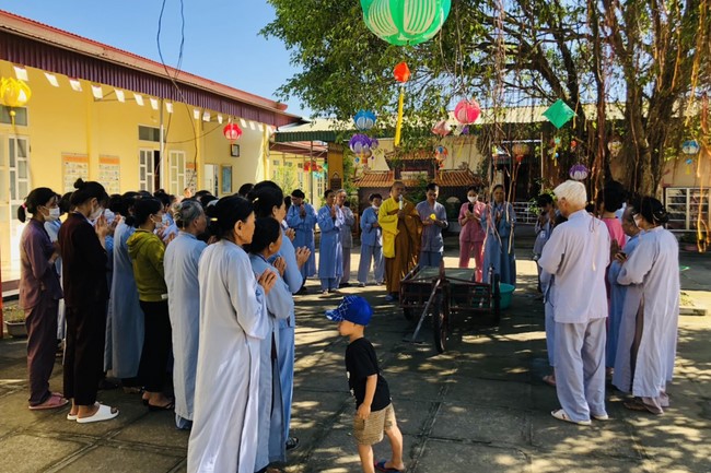 Chùa Đống Cao: Khóa tu Niệm Phật một ngày