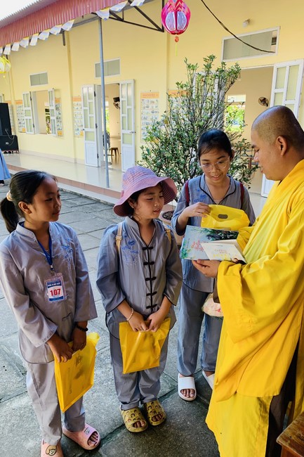 Chùa Đống Cao: Khóa tu Niệm Phật một ngày