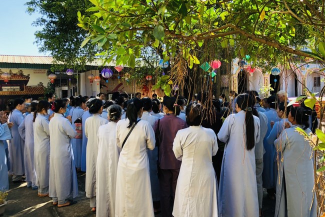 Chùa Đống Cao: Khóa tu Niệm Phật một ngày