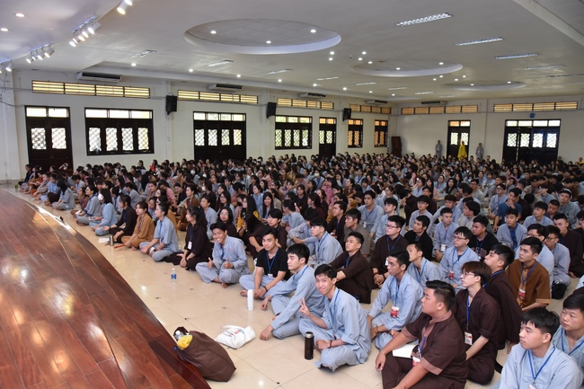 Fourth day of Summer Retreat 2022 at Hoang Phap Pagoda