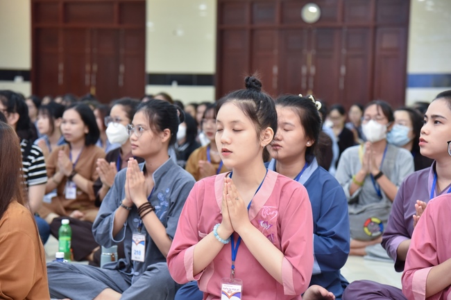 Fourth day of Summer Retreat 2022 at Hoang Phap Pagoda
