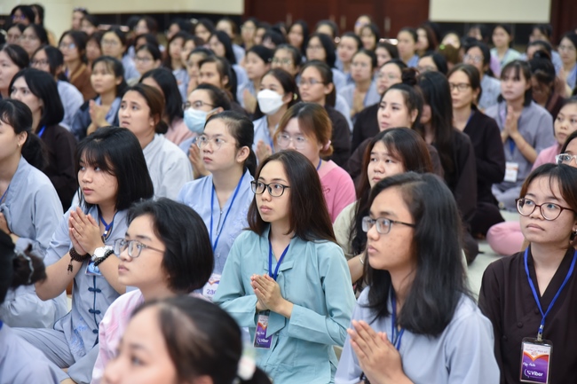 Fourth day of Summer Retreat 2022 at Hoang Phap Pagoda