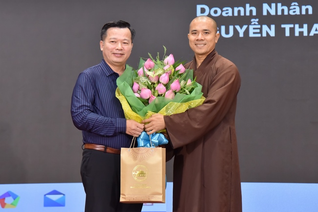 Fourth day of Summer Retreat 2022 at Hoang Phap Pagoda