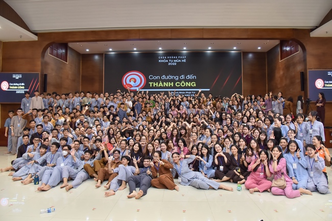 Fourth day of Summer Retreat 2022 at Hoang Phap Pagoda