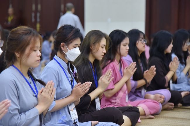 Fourth day of Summer Retreat 2022 at Hoang Phap Pagoda