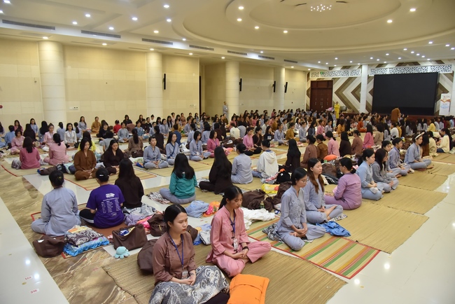 Fourth day of Summer Retreat 2022 at Hoang Phap Pagoda