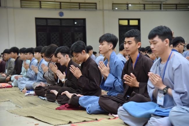 Fourth day of Summer Retreat 2022 at Hoang Phap Pagoda