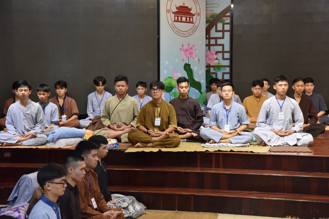 Fourth day of Summer Retreat 2022 at Hoang Phap Pagoda