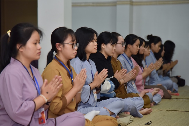 Fourth day of Summer Retreat 2022 at Hoang Phap Pagoda