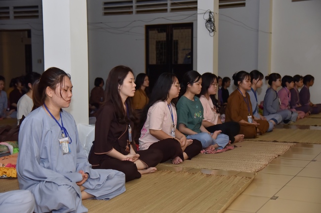 Fourth day of Summer Retreat 2022 at Hoang Phap Pagoda