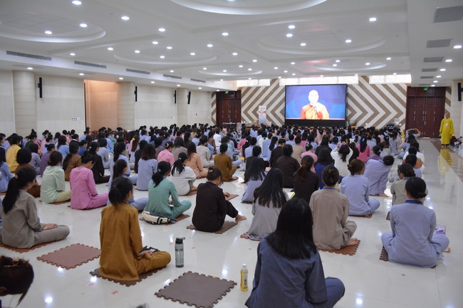 Fourth day of Summer Retreat 2022 at Hoang Phap Pagoda