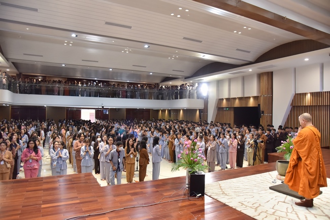 Fourth day of Summer Retreat 2022 at Hoang Phap Pagoda