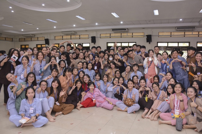 Fourth day of Summer Retreat 2022 at Hoang Phap Pagoda