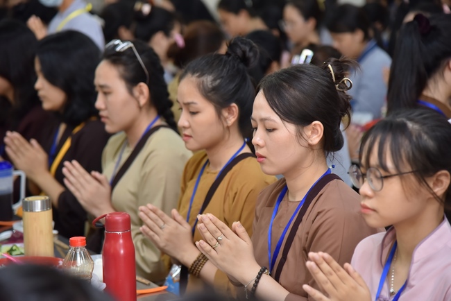 Fourth day of Summer Retreat 2022 at Hoang Phap Pagoda