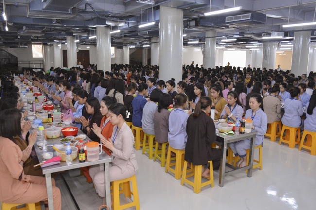 Fourth day of Summer Retreat 2022 at Hoang Phap Pagoda