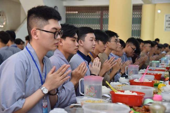 Fourth day of Summer Retreat 2022 at Hoang Phap Pagoda