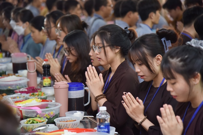 Fourth day of Summer Retreat 2022 at Hoang Phap Pagoda