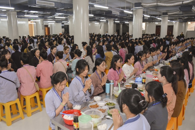 Fourth day of Summer Retreat 2022 at Hoang Phap Pagoda