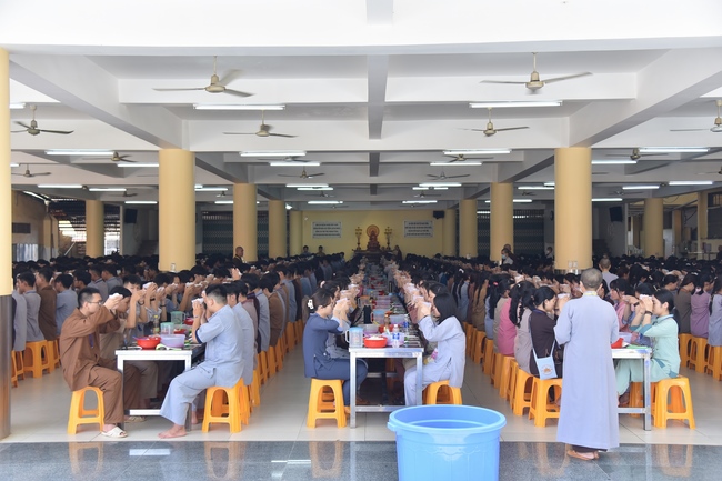 Fourth day of Summer Retreat 2022 at Hoang Phap Pagoda
