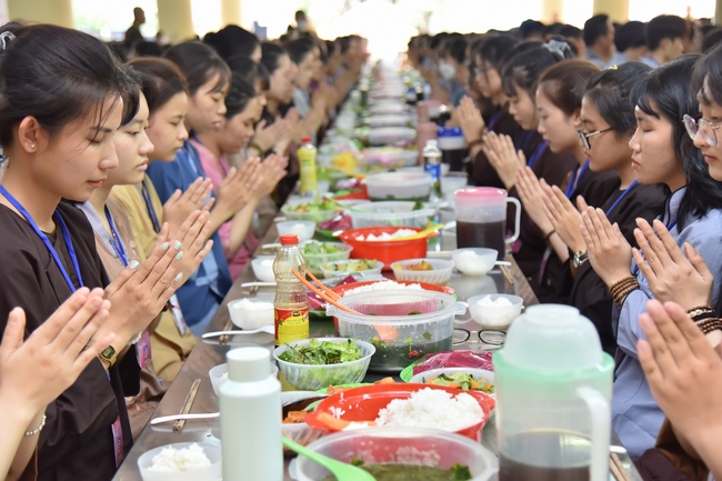 Fourth day of Summer Retreat 2022 at Hoang Phap Pagoda